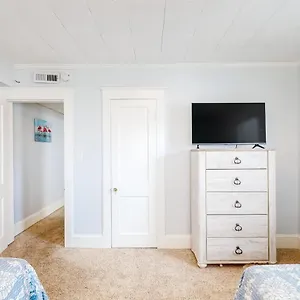  Holiday home Charmer United States