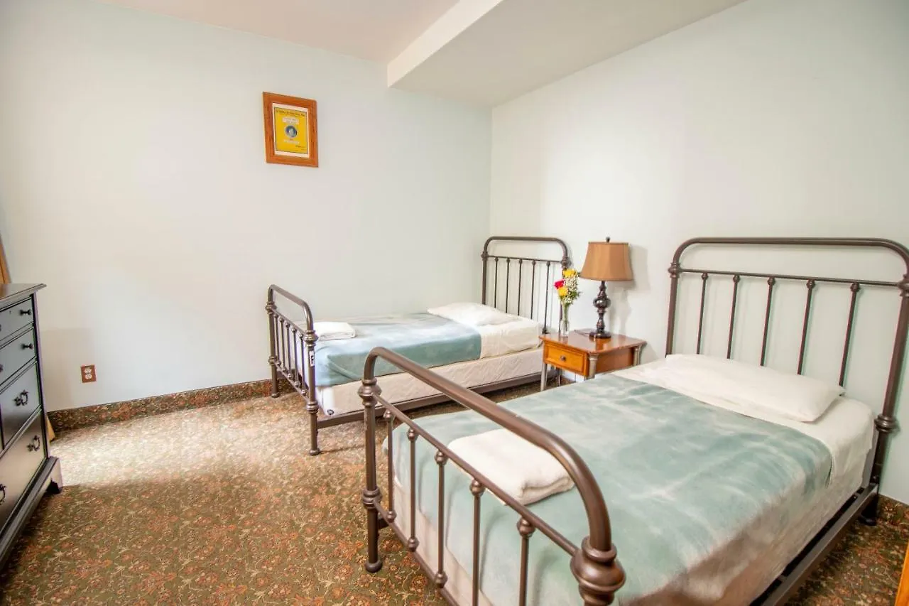 The Historic Blue Moon Hotel - Nyc New York