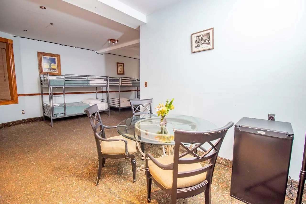 The Historic Blue Moon Hotel - Nyc New York